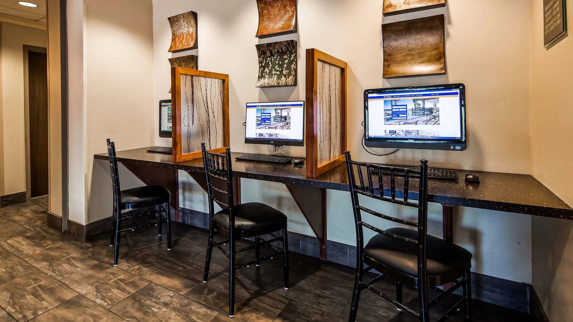 Best Western Plus CottonTree Inn