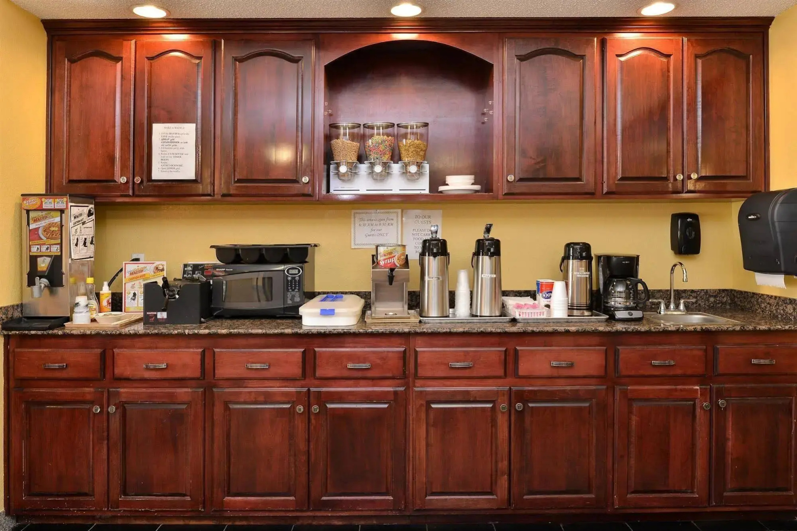 Executive Inn & Suites Breaux Bridge, LA