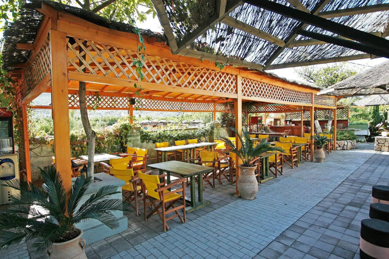 Sunny Garden Apartments