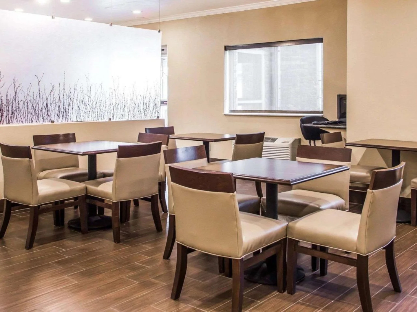 Comfort Inn & Suites Waterloo - Cedar Falls