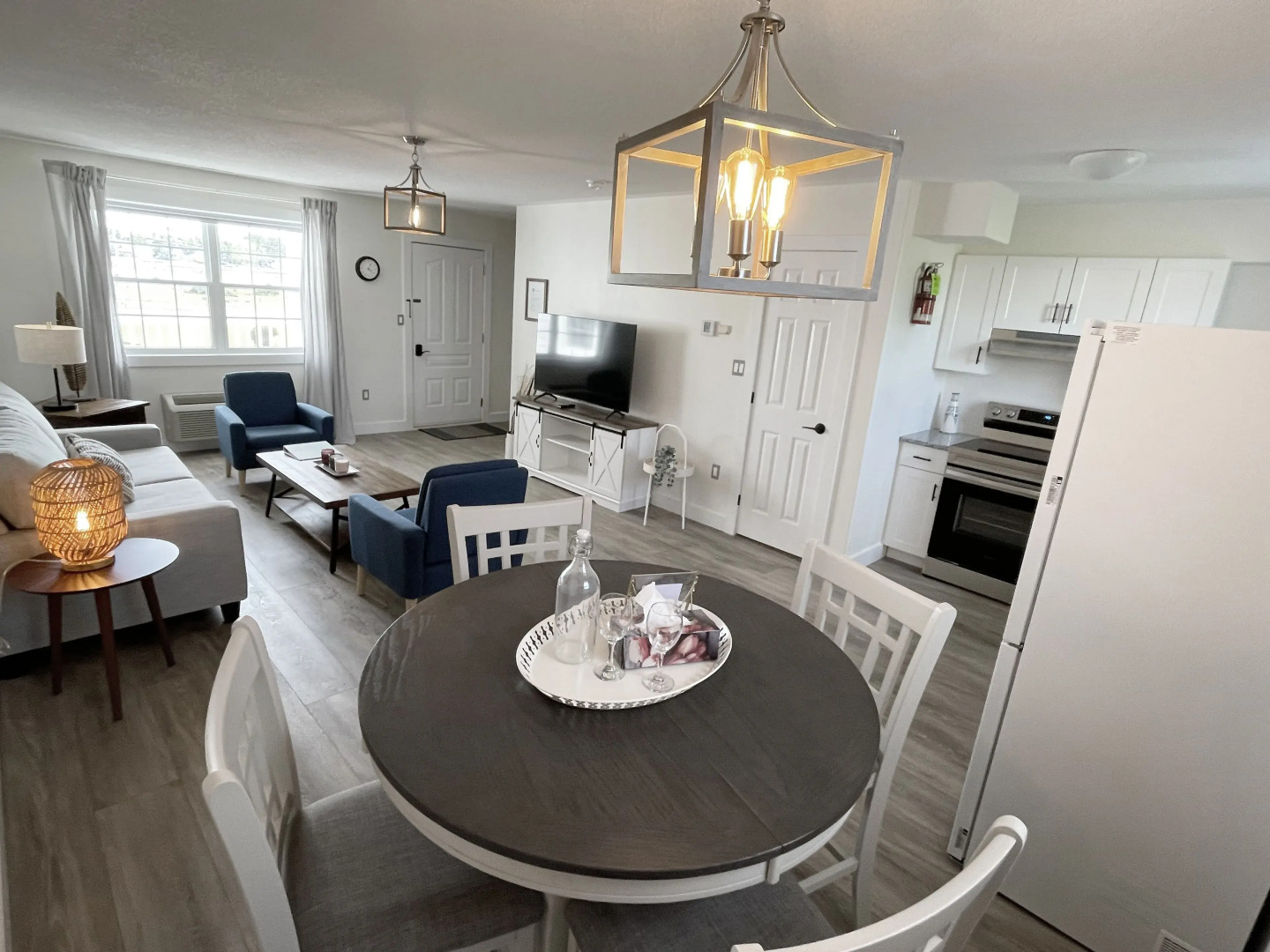 Gateway to Greenwich Suites