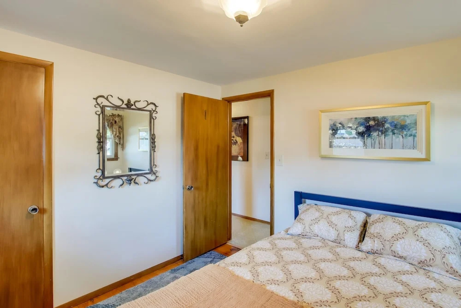 Retro Green Bay Home: Steps to Lambeau Field!