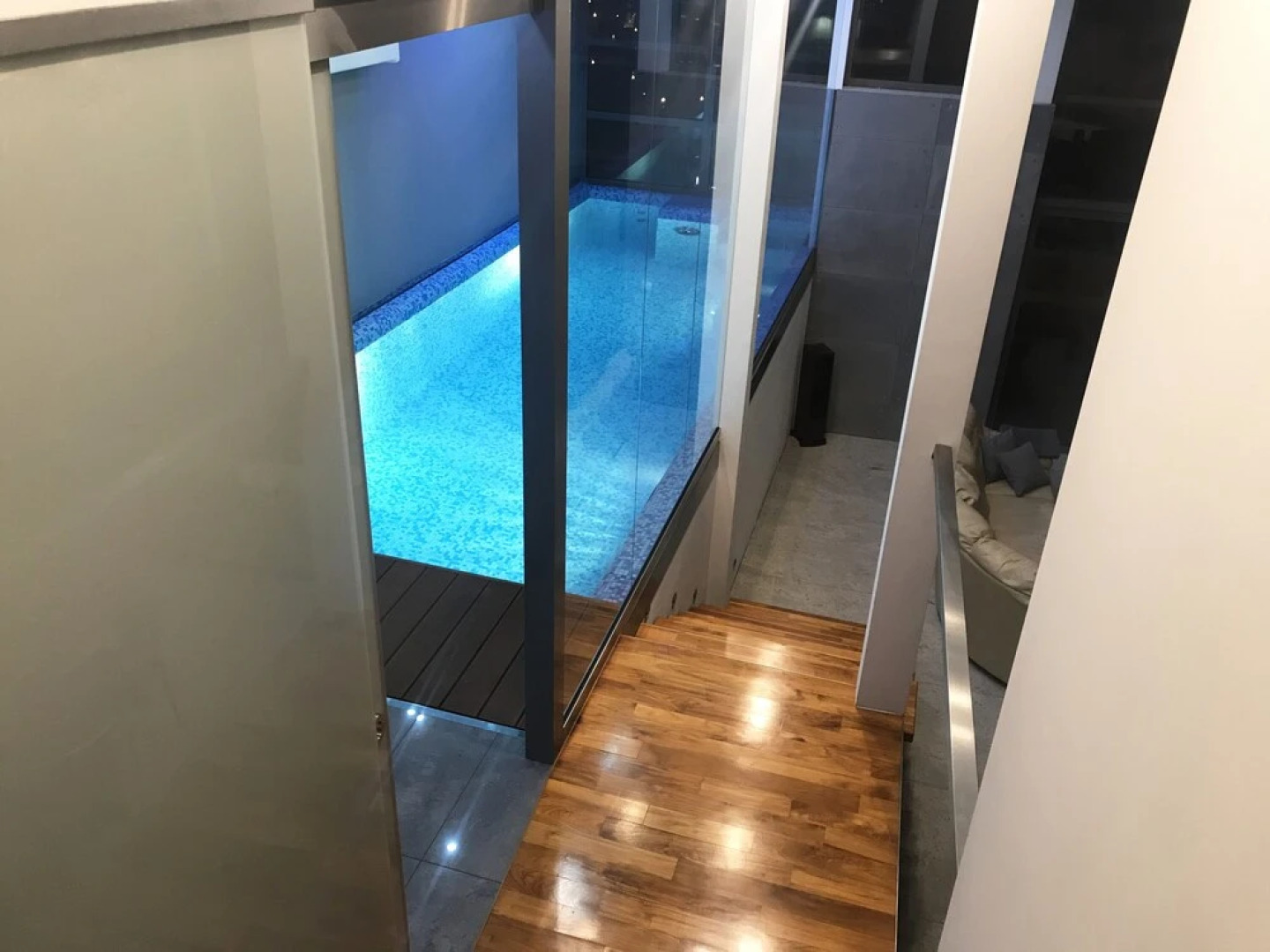 Młyńska 8 Apartament z prywatnym basenem