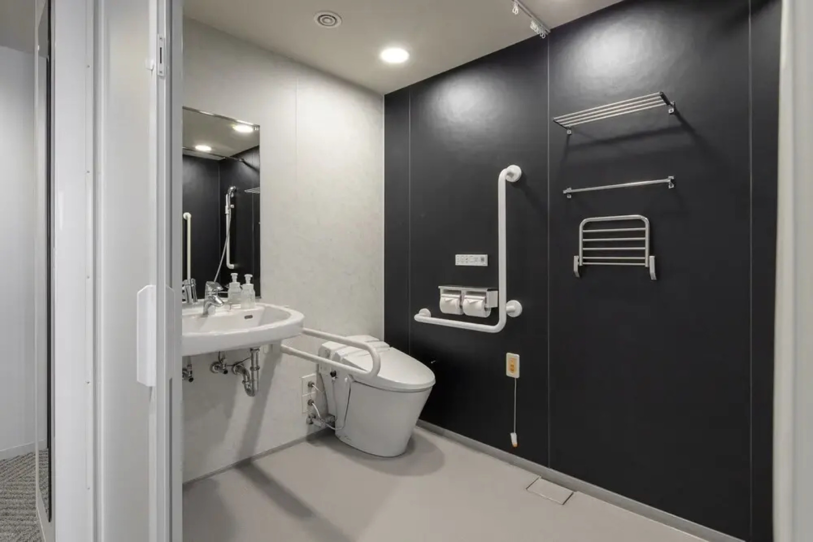 Tokyu Stay Shinjuku Eastside