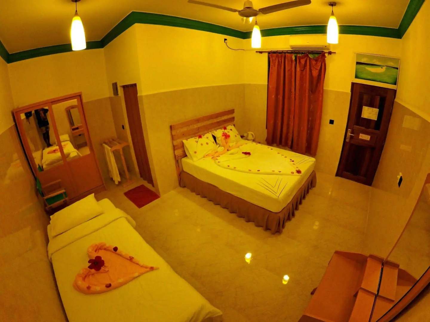 Rasdhoo View Inn