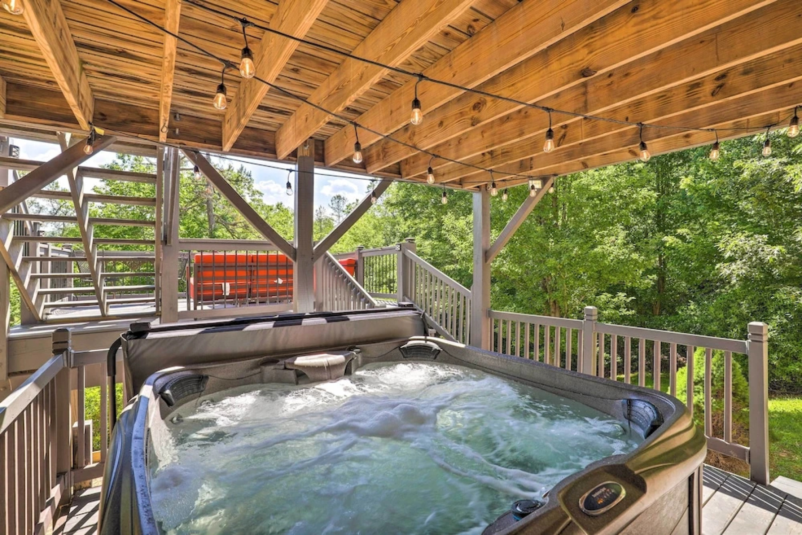 Peaceful Pisgah Mountain Getaway w/ Hot Tub!