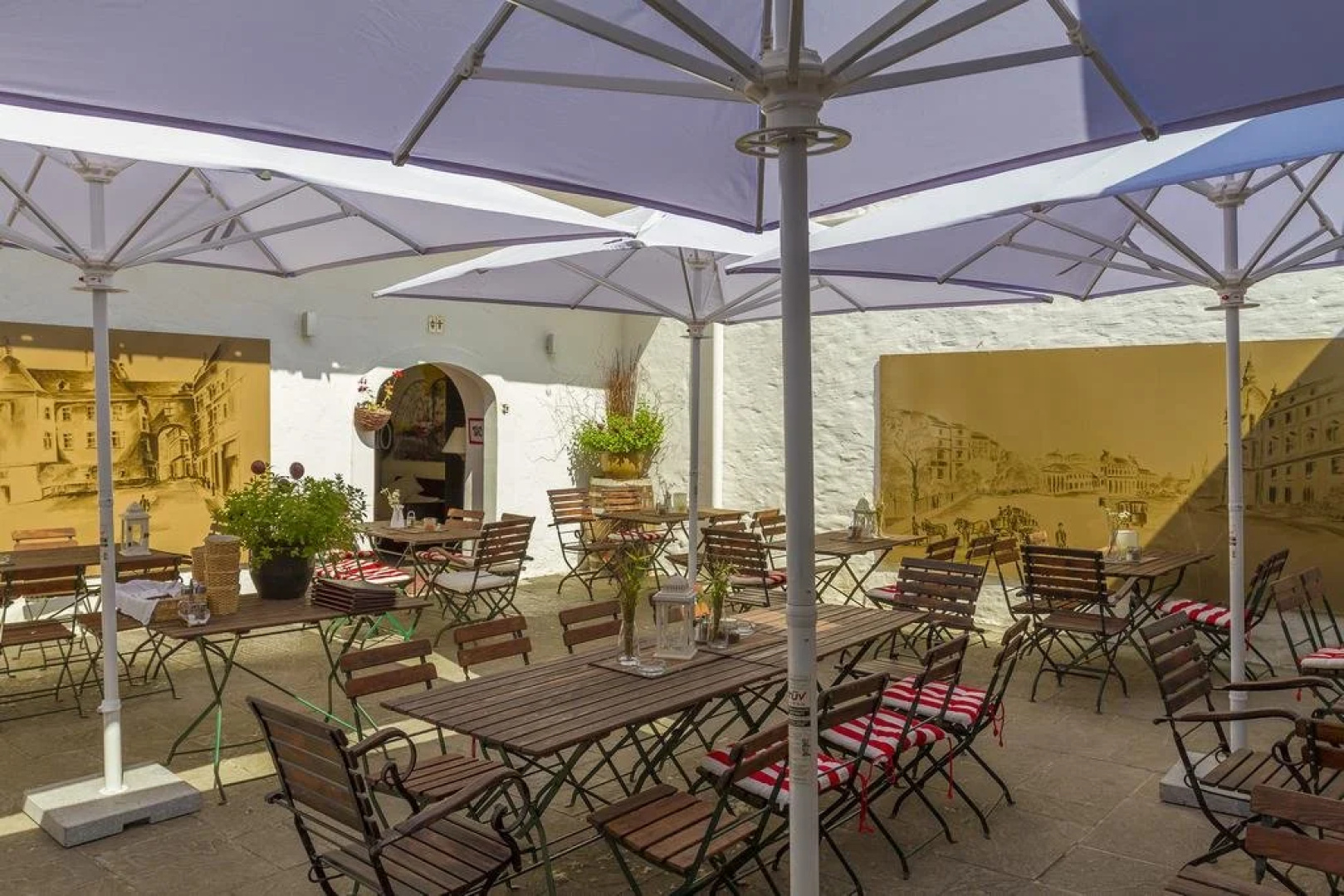 unser rosa Haus für Sie