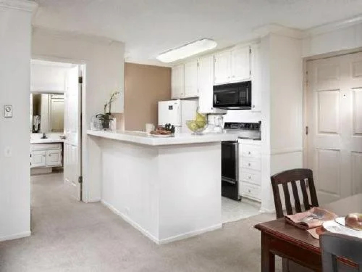 Oakwood at Eaves Seal Beach