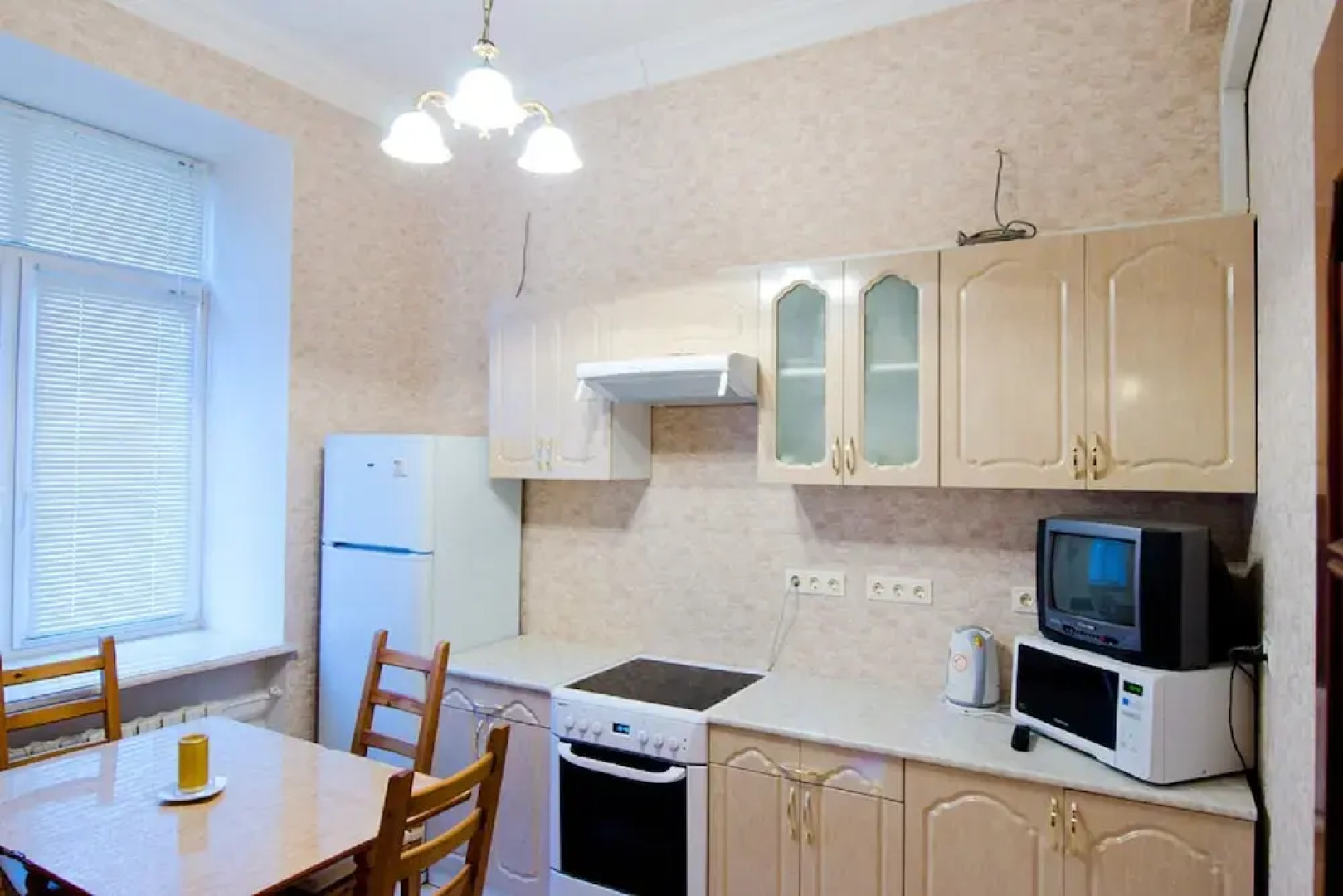 Апартаменты «LUXKV на Дружинниковской»