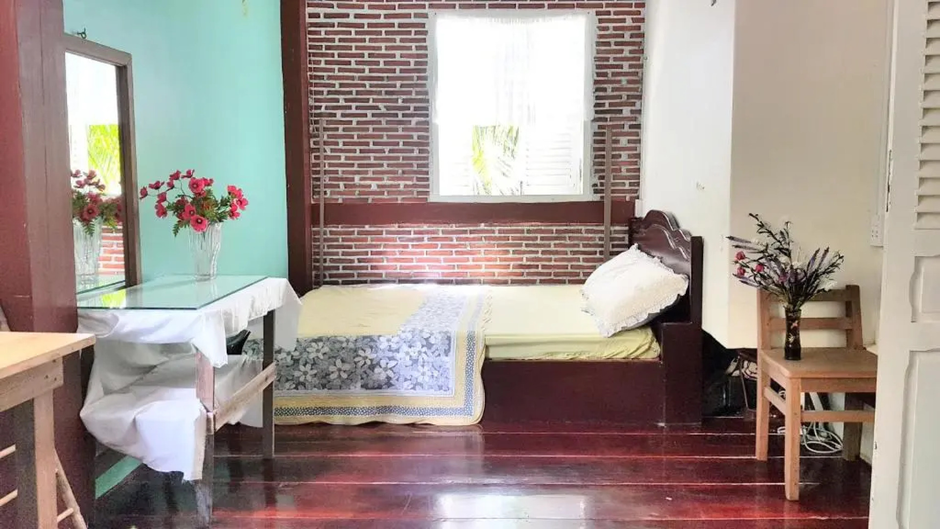 Hà Phan Holiday House