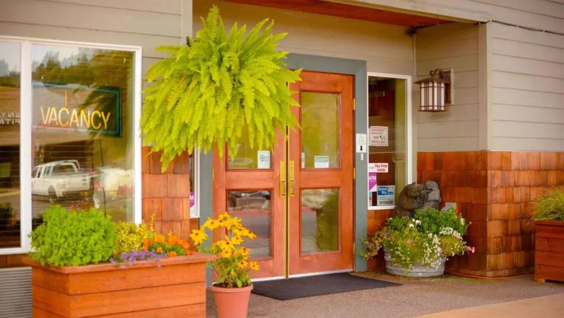 Clatskanie River Inn