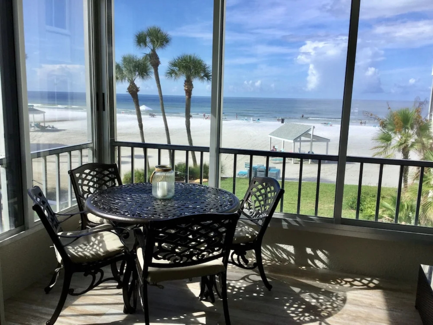 Island House Beach Resort