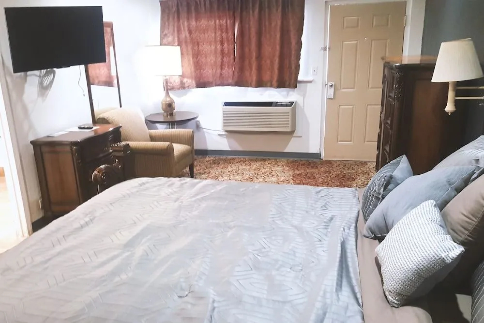 Coratel Inn & Suites by Jasper Hutchinson