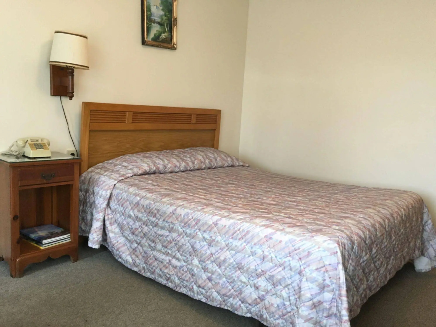 Parkway Inn