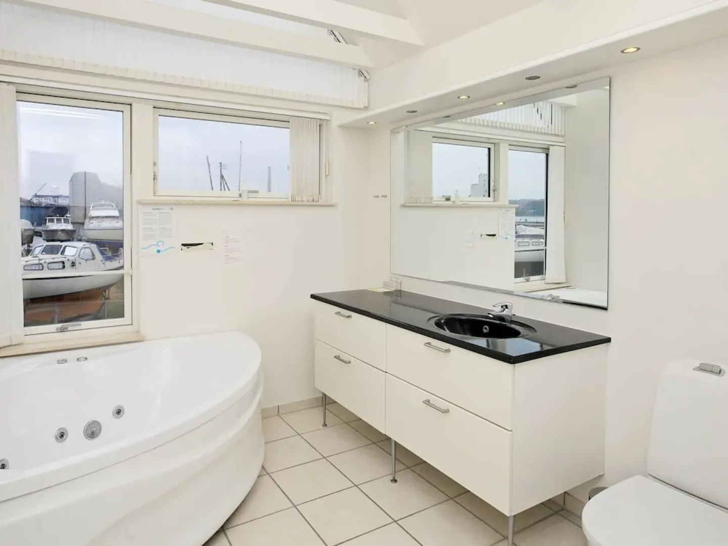 Beautiful Holiday Home in Assens With Whirlpool