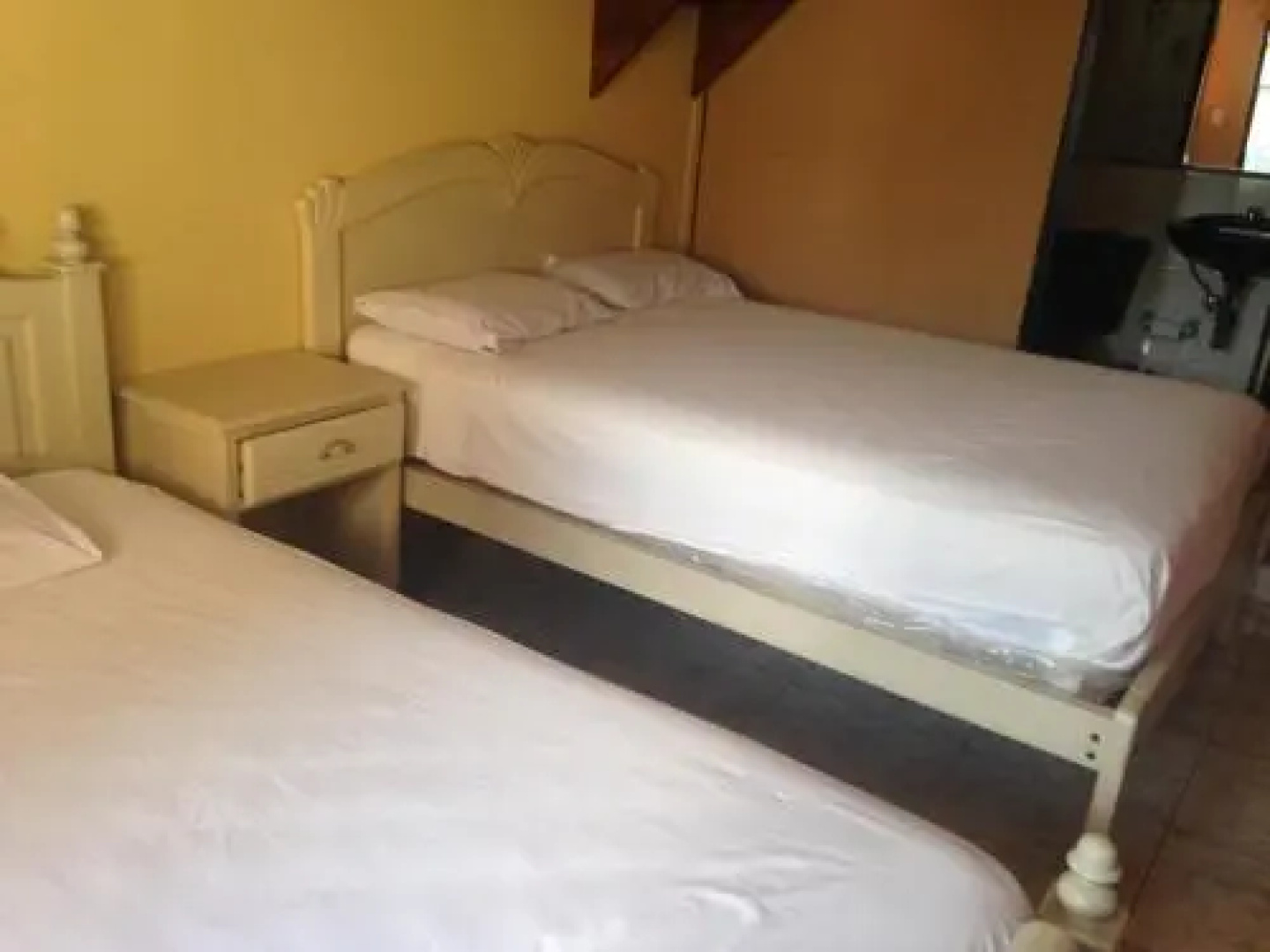 Hostal Manta Tropical