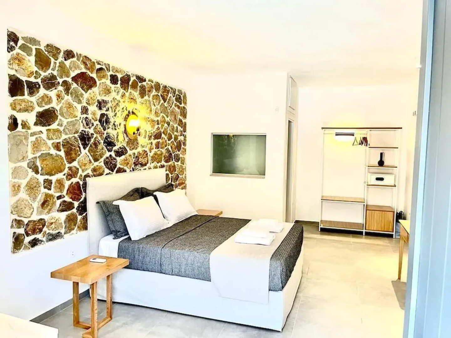 Trocadero Luxury Suites