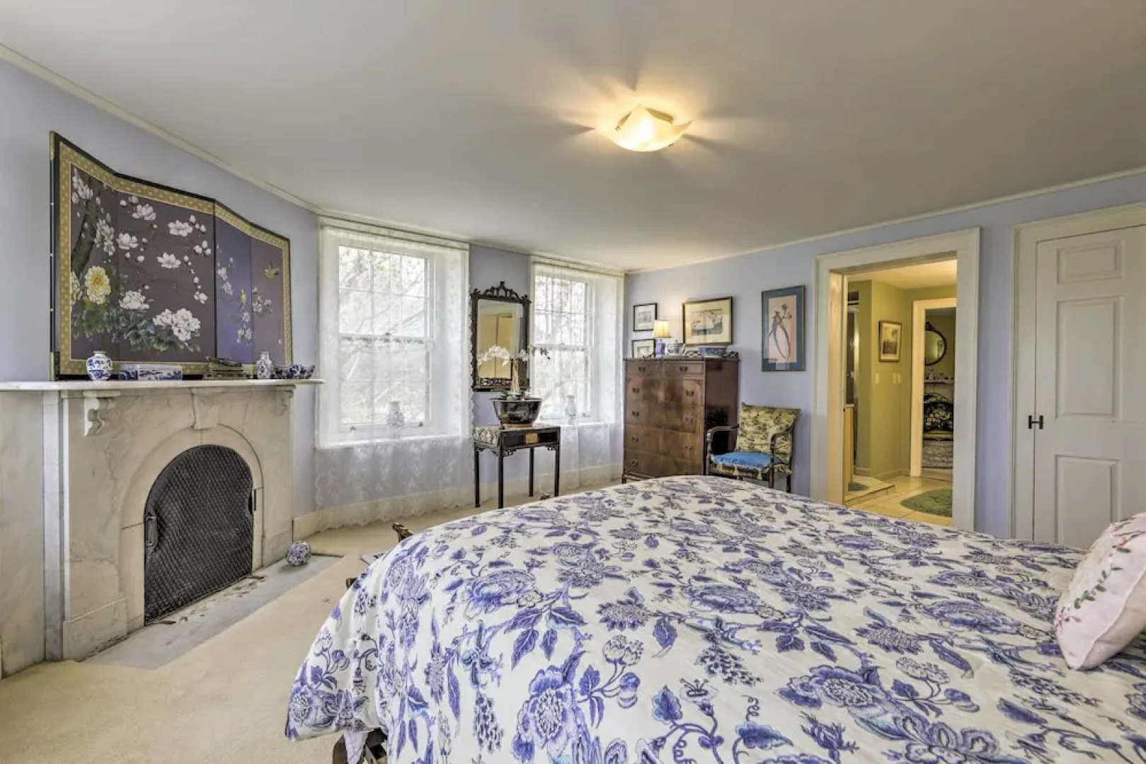 Elegant Norwich House w/ Billiards Room & Ballroom