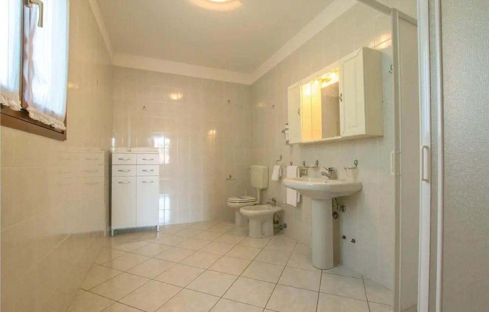 Stunning Home in Albarella RO With 3 Bedrooms and Outdoor Swimming Pool