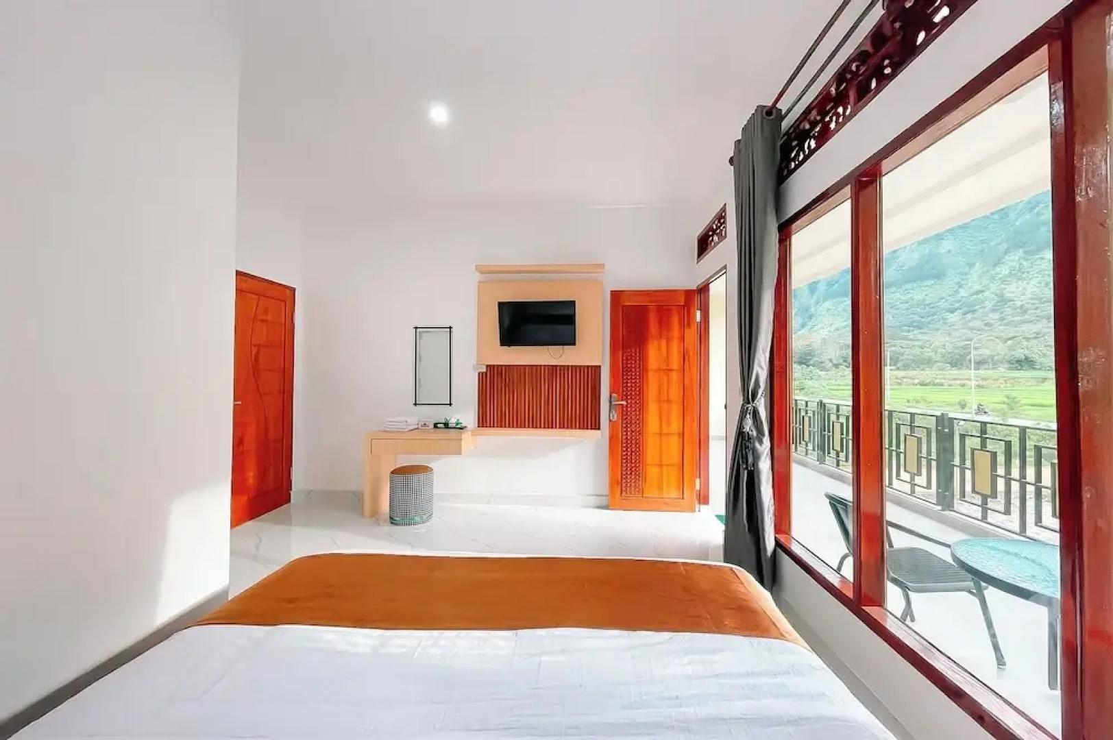 Simangande View & Resto By Helocus