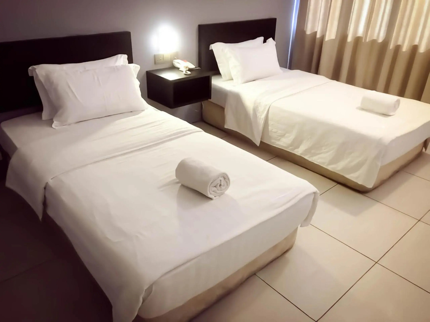 OYO 89619 De Choice Hotel