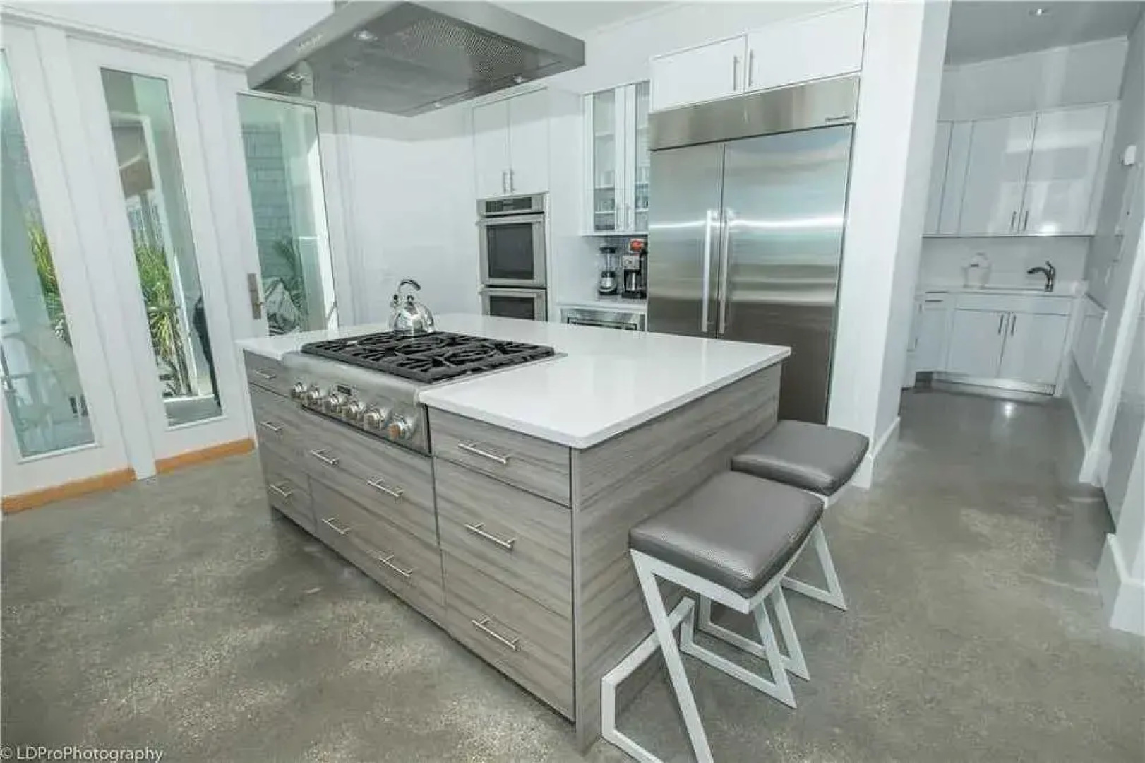 Seabreeze 5 Bedroom Home by RedAwning