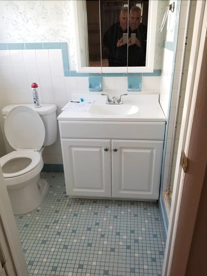 Newly Renovated Pool and Lake Dream Home