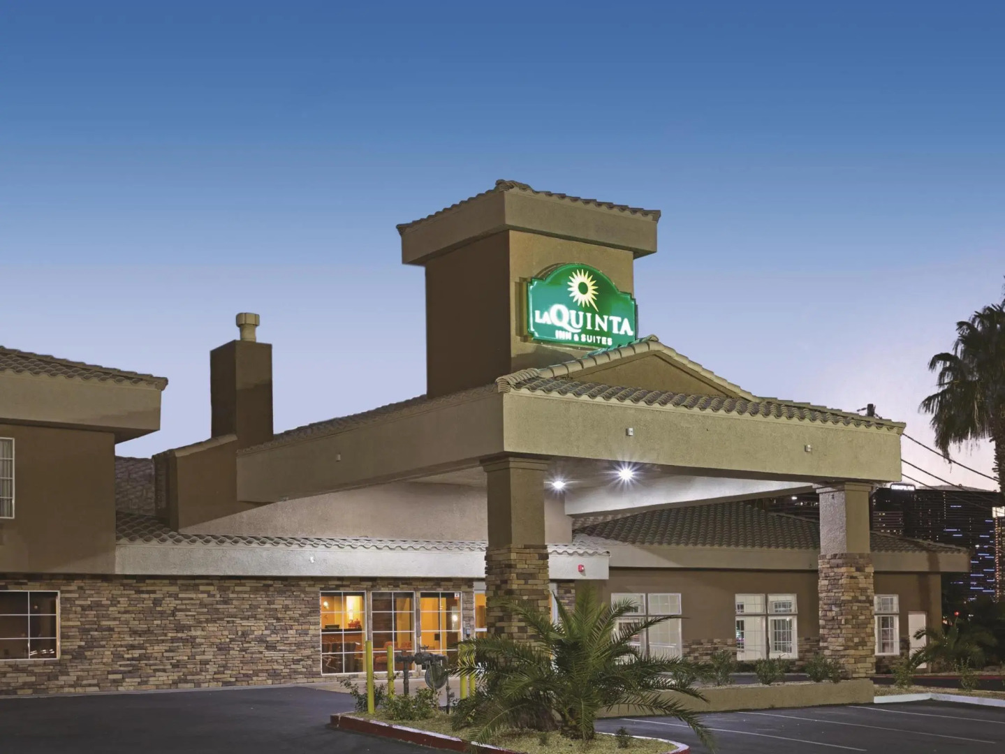 La Quinta Inn & Suites Las Vegas Tropicana