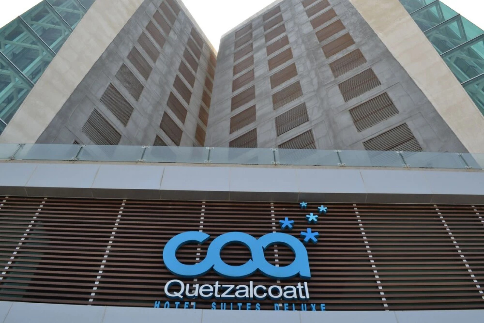 Quetzalcoatl Hotel & Suites Deluxe