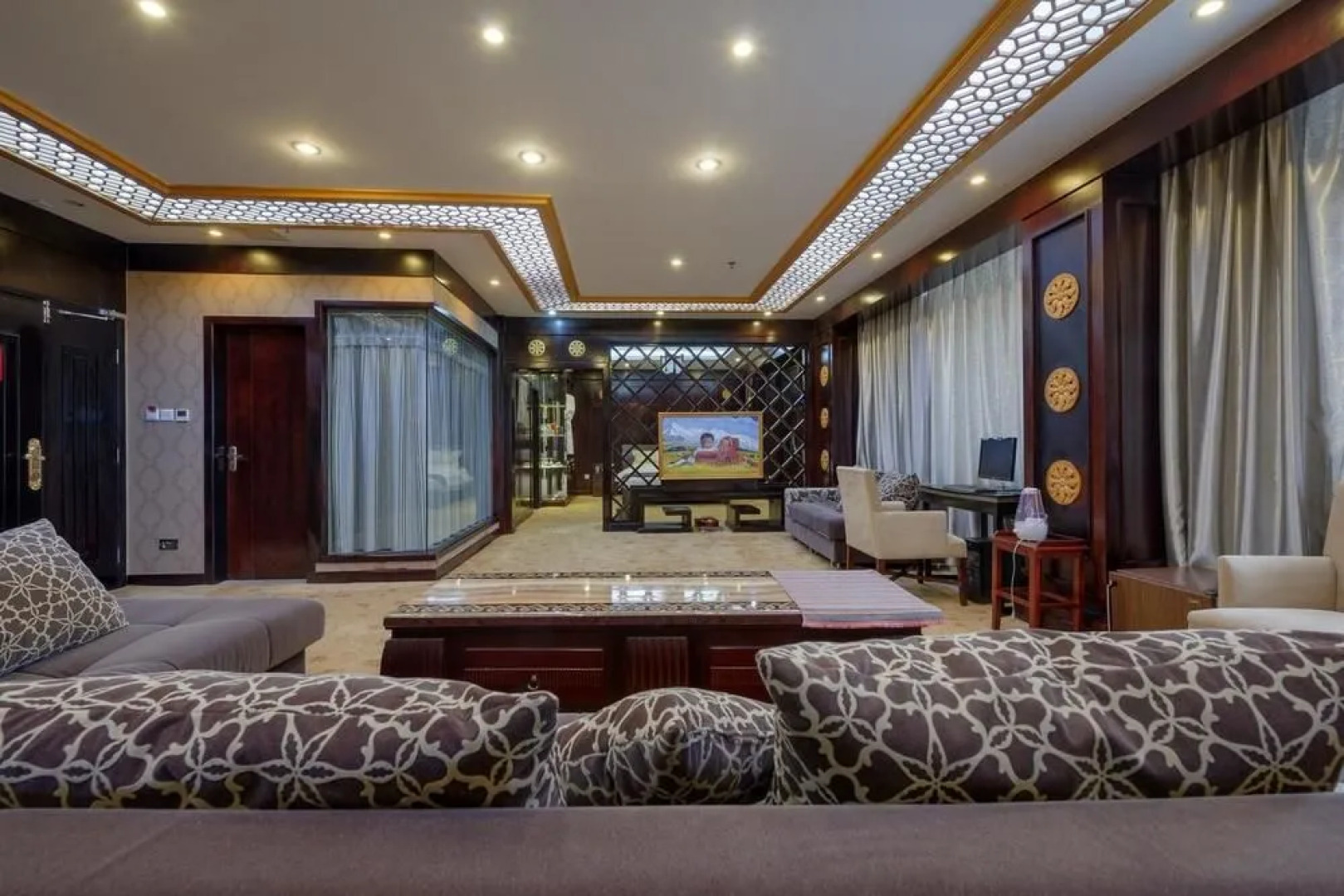 Xueyu Tiantang International Hotel