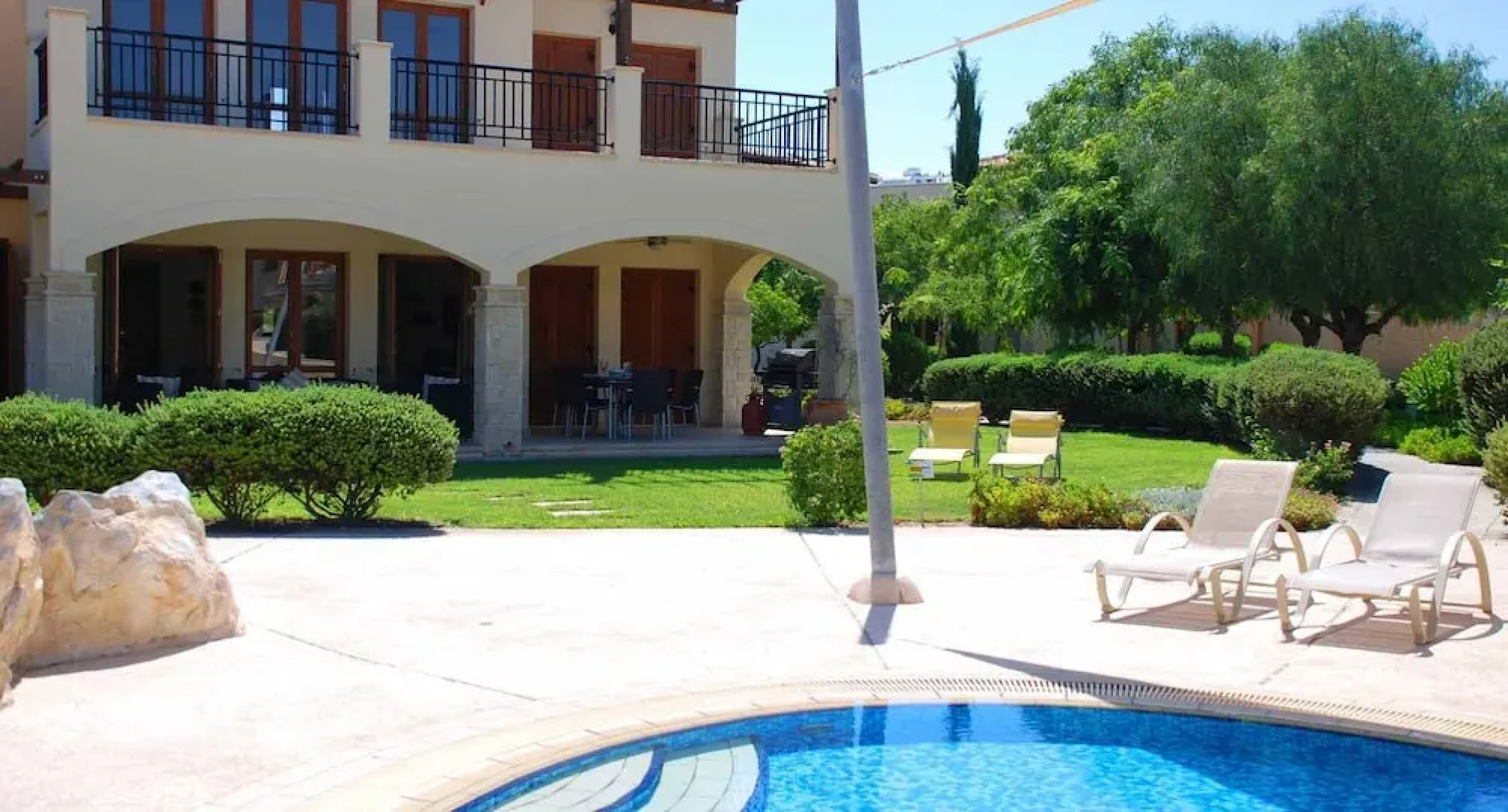 Fantastic 3 bedroom pool side ground floor apartment 'BE01'; communal pool and resort facilities, Theseus Village on Aphrodite Hills Resort