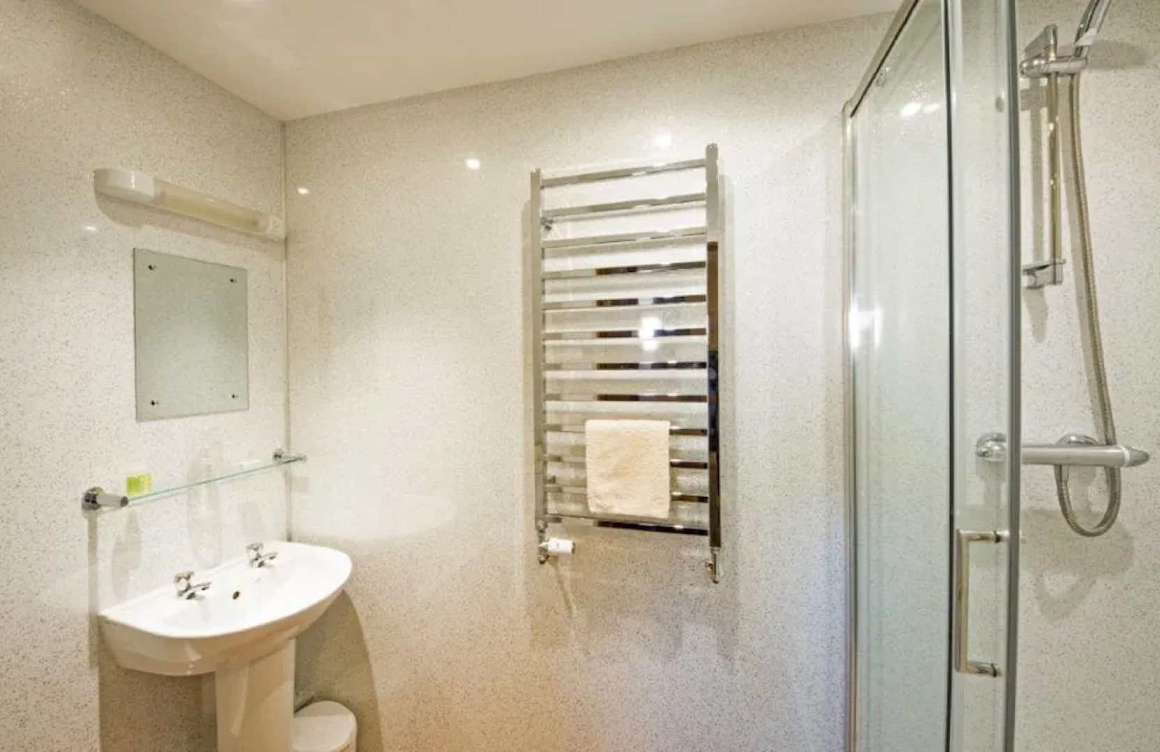 Llanerchindda Farm Guest House