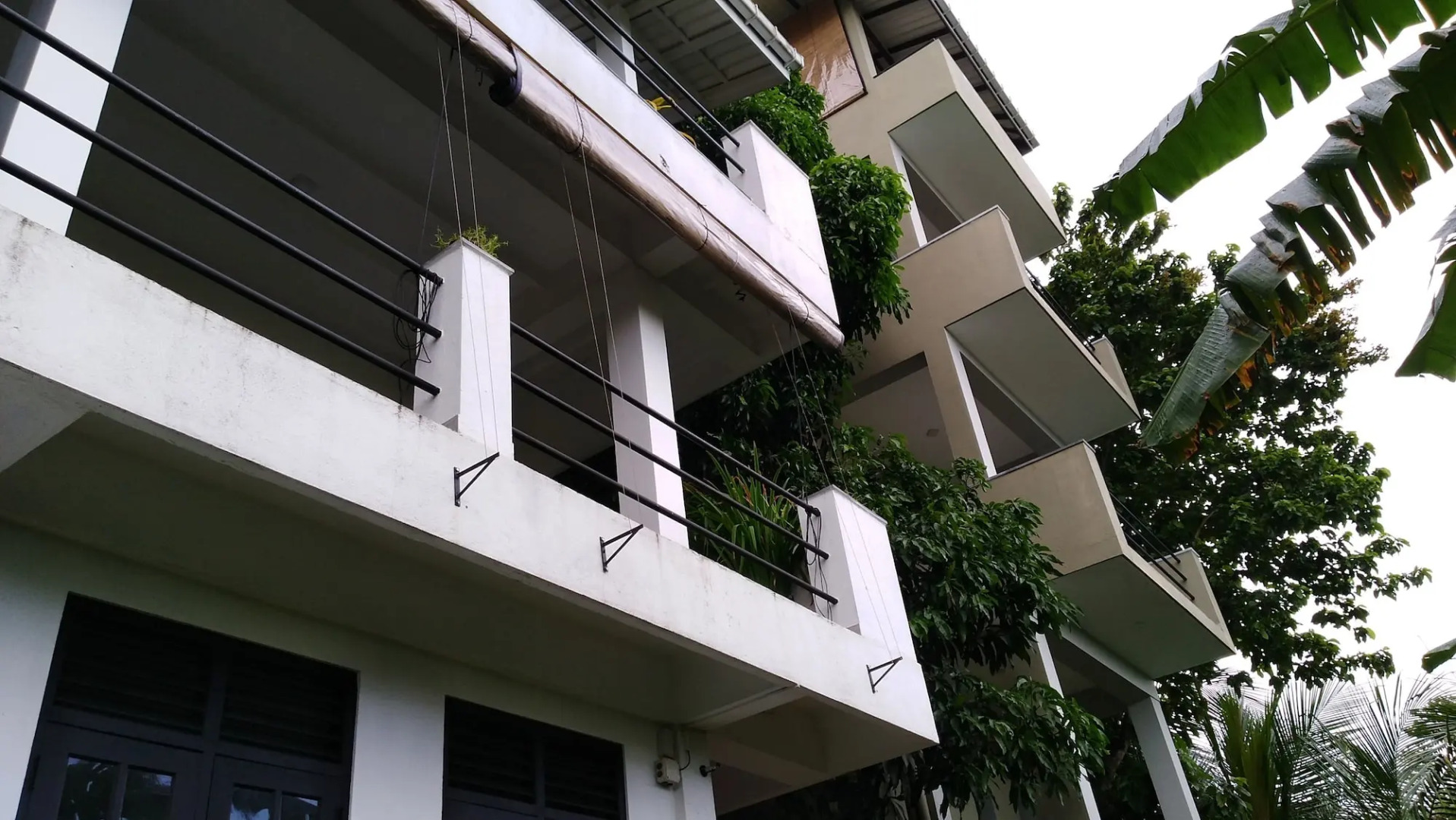 Lara's Place Unawatuna