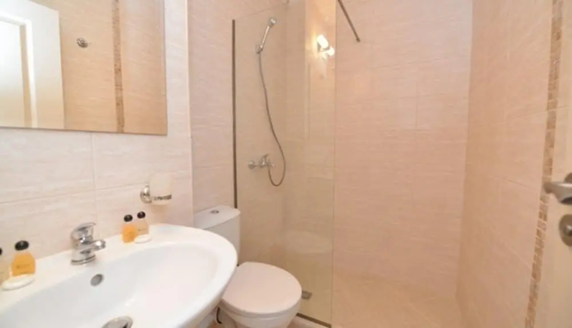 Riviera Garden Apartments