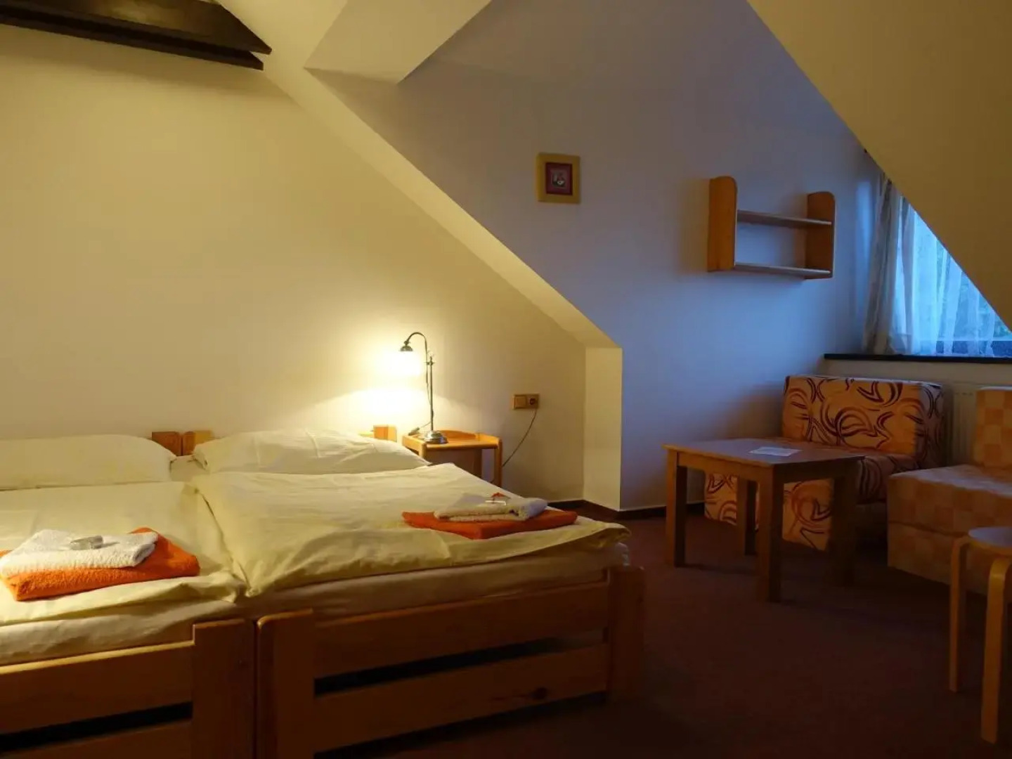 Welcoming Holiday Home With Private Garden, Heating, Parking