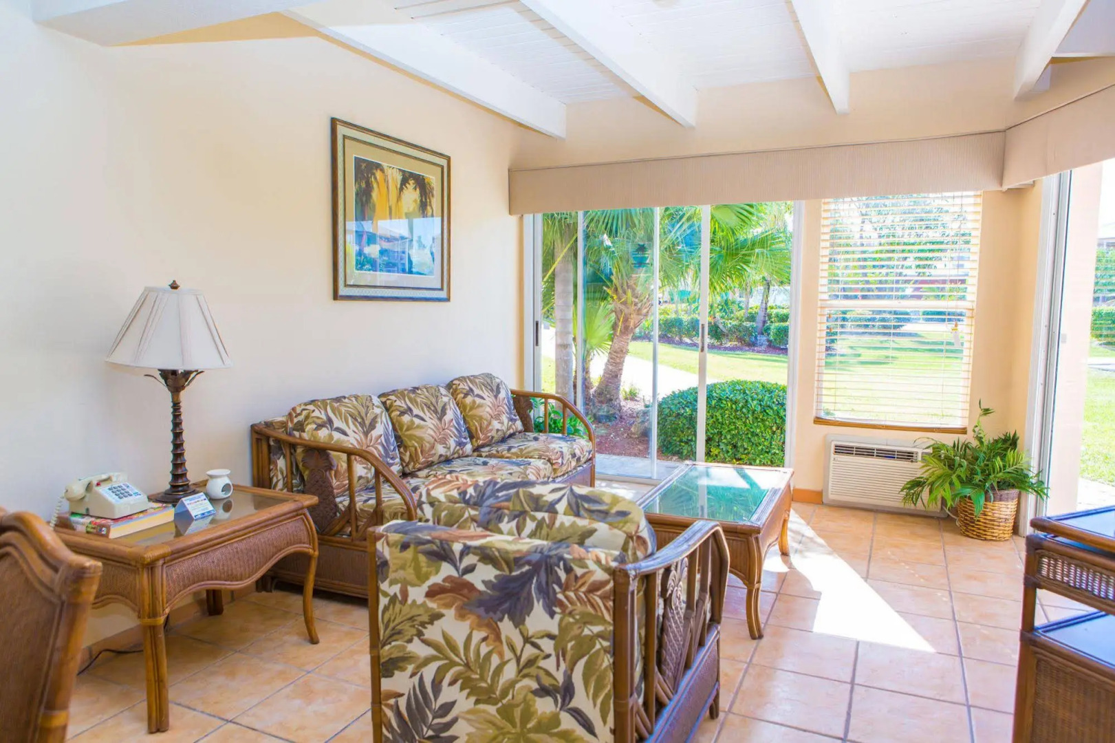 Island Palm Marina Villas