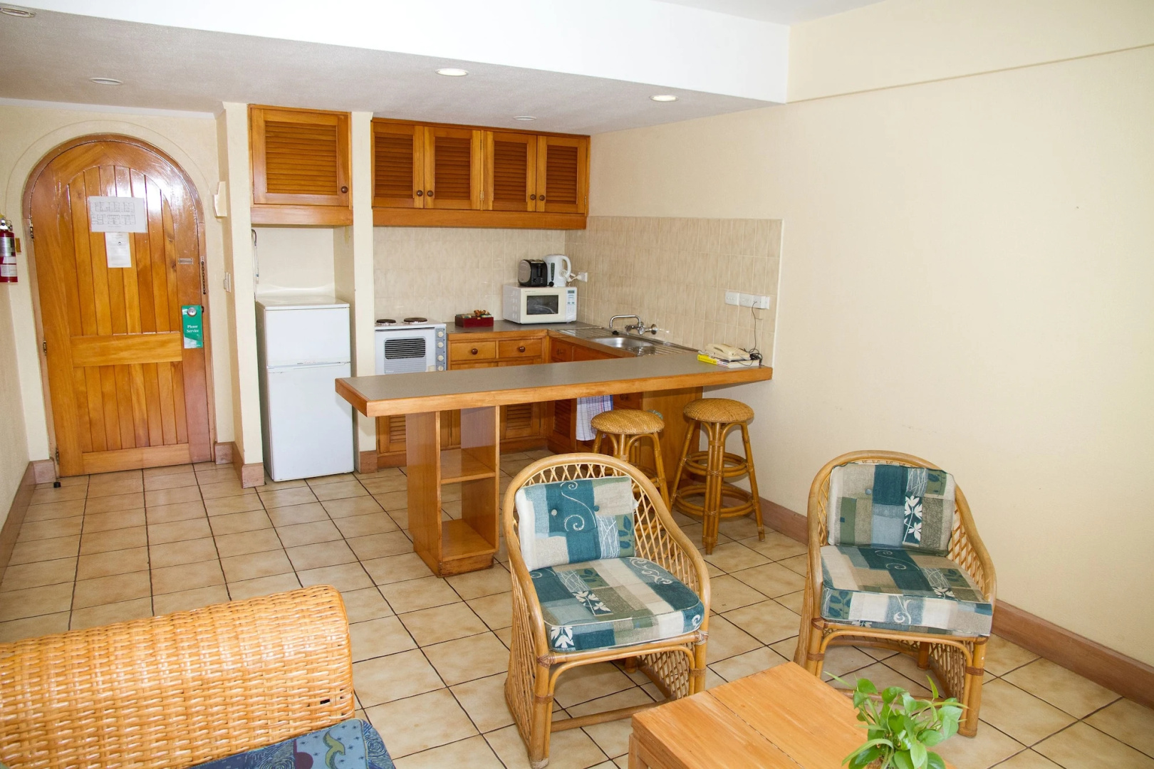Tanoa Apartments