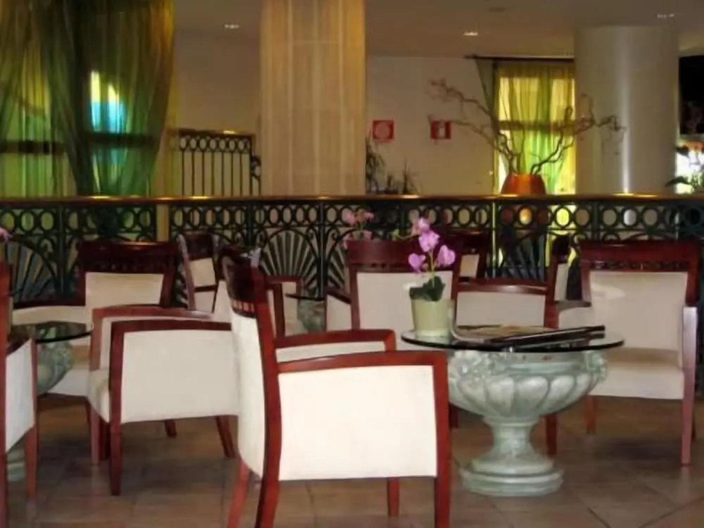 Miceneo Palace Hotel