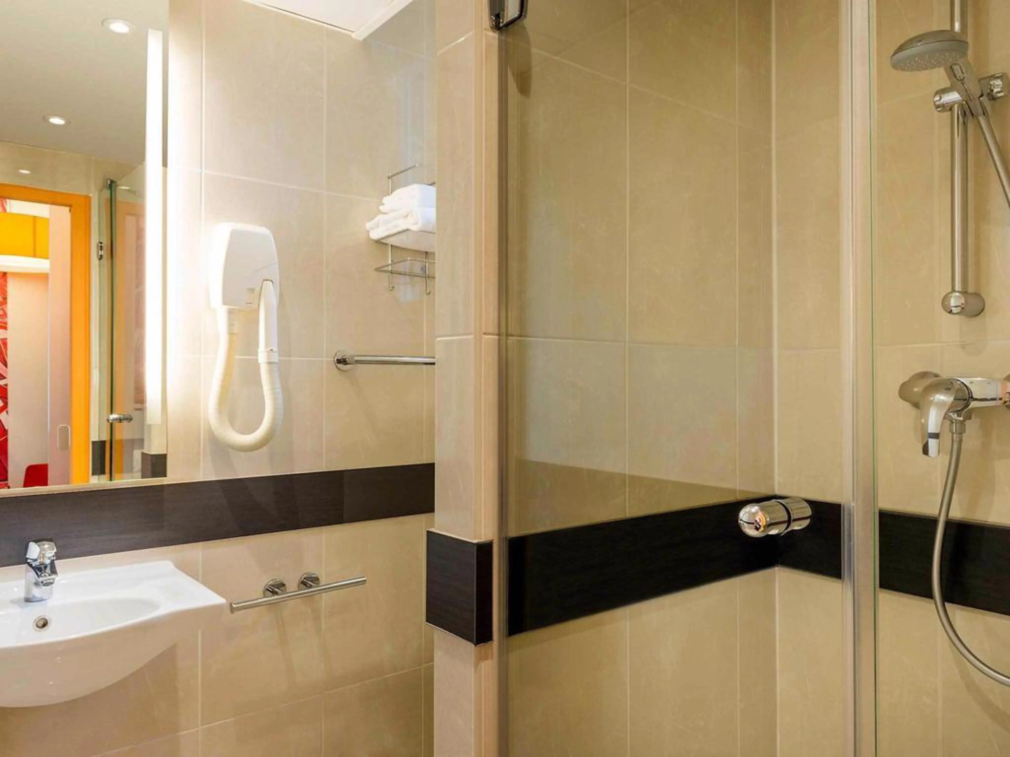 ibis Styles Paris La Defense Courbevoie