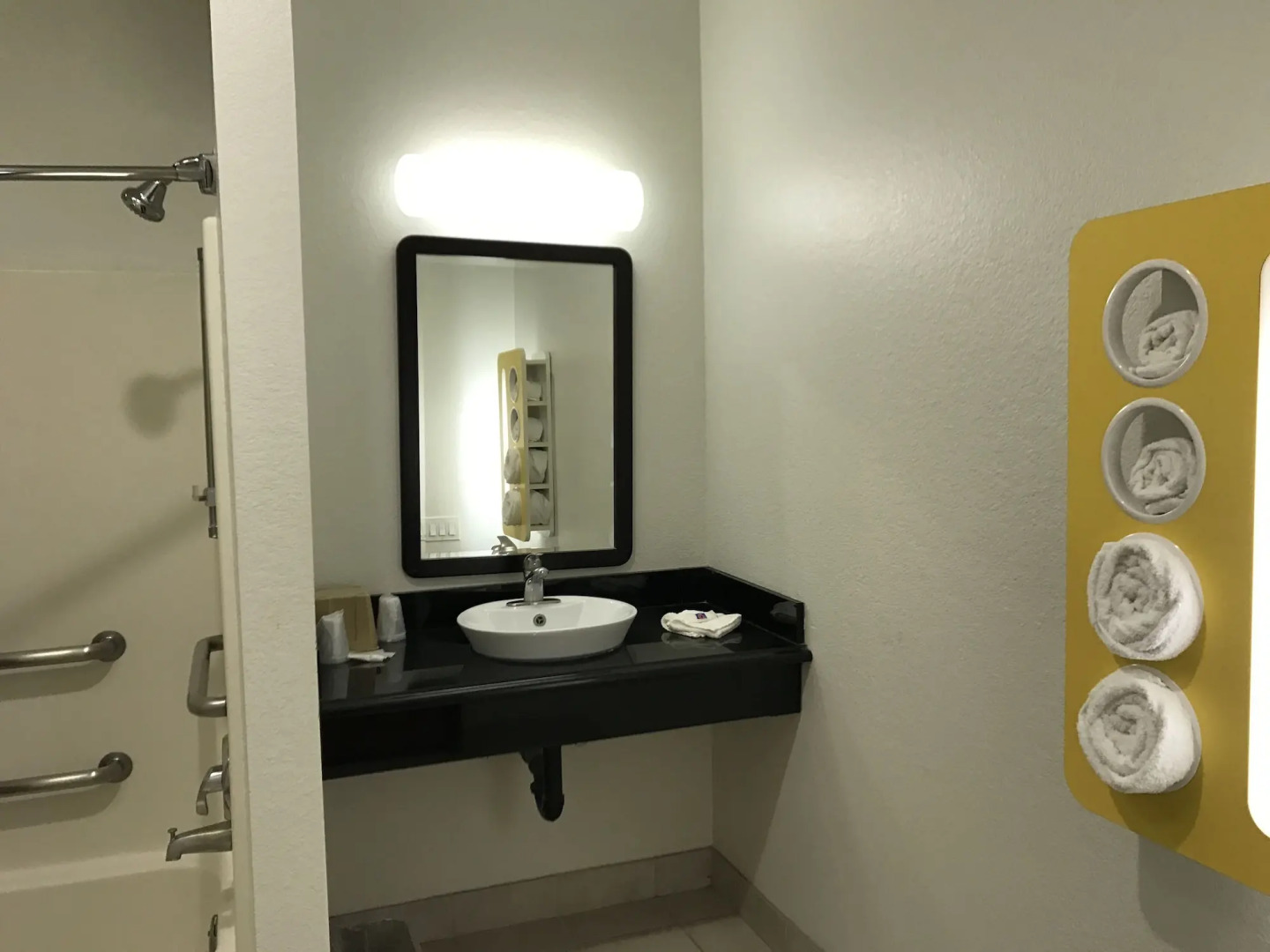 Motel 6 Newport Beach