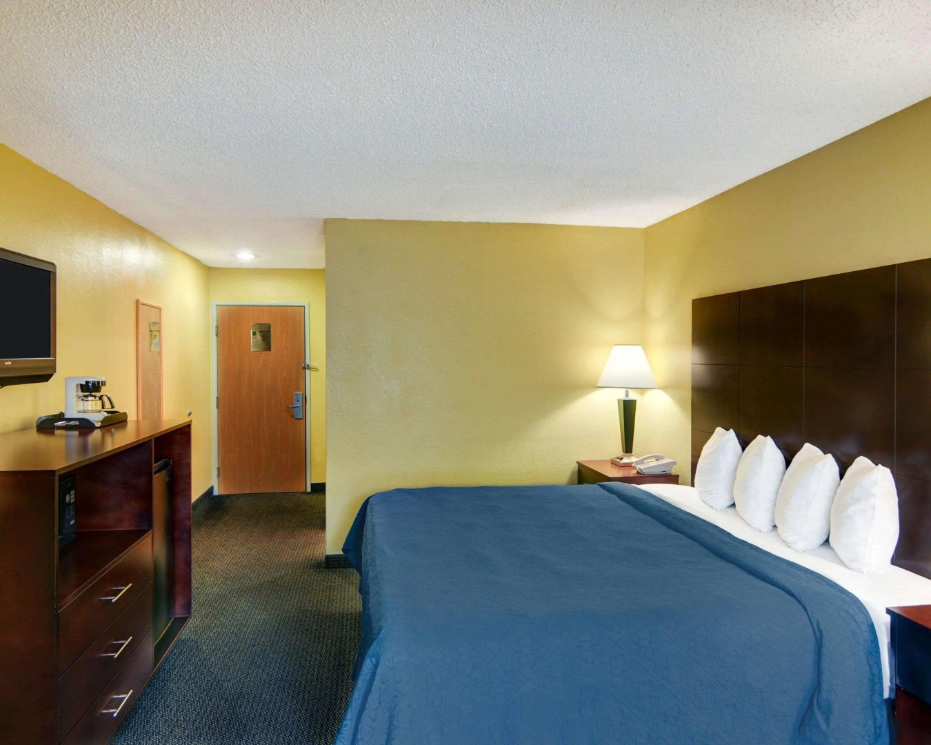 Quality Inn & Suites Grand Prairie South