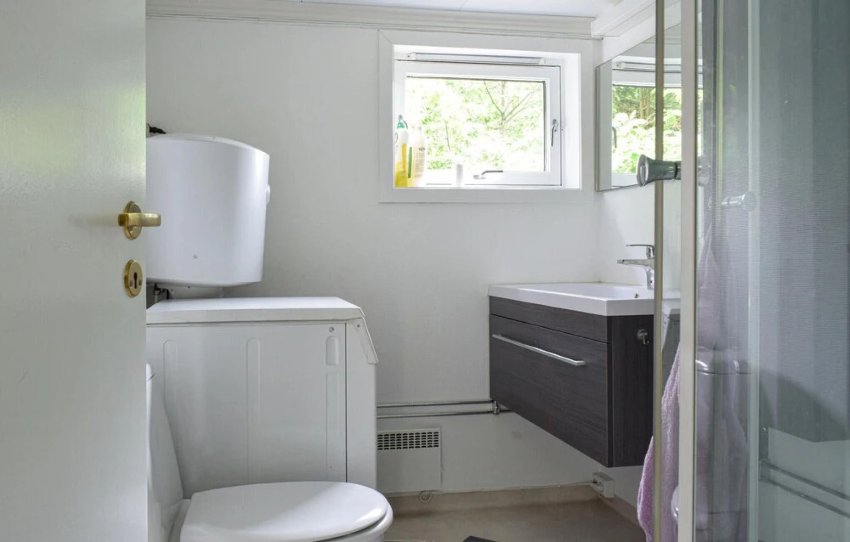 Beautiful Home in Sira With 2 Bedrooms and Wifi