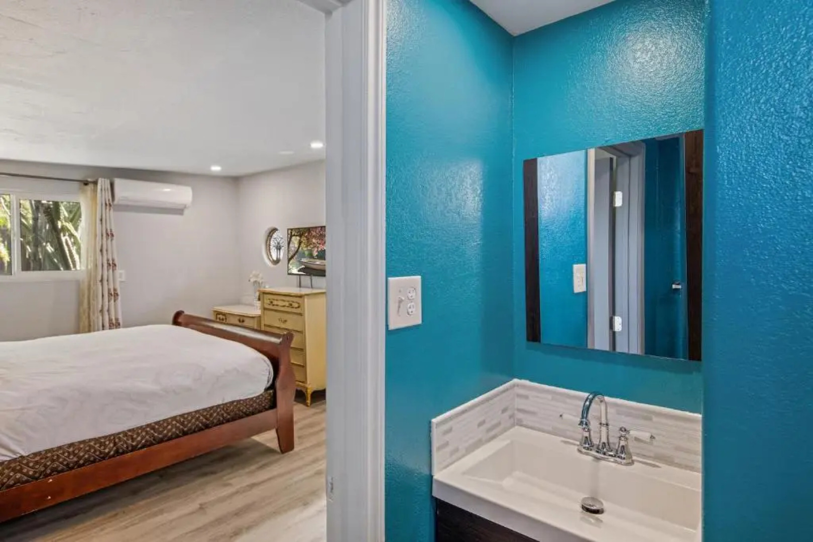 @ Marbella Lane - 4BR Near Morongo Casino & Outlet Ldry+P