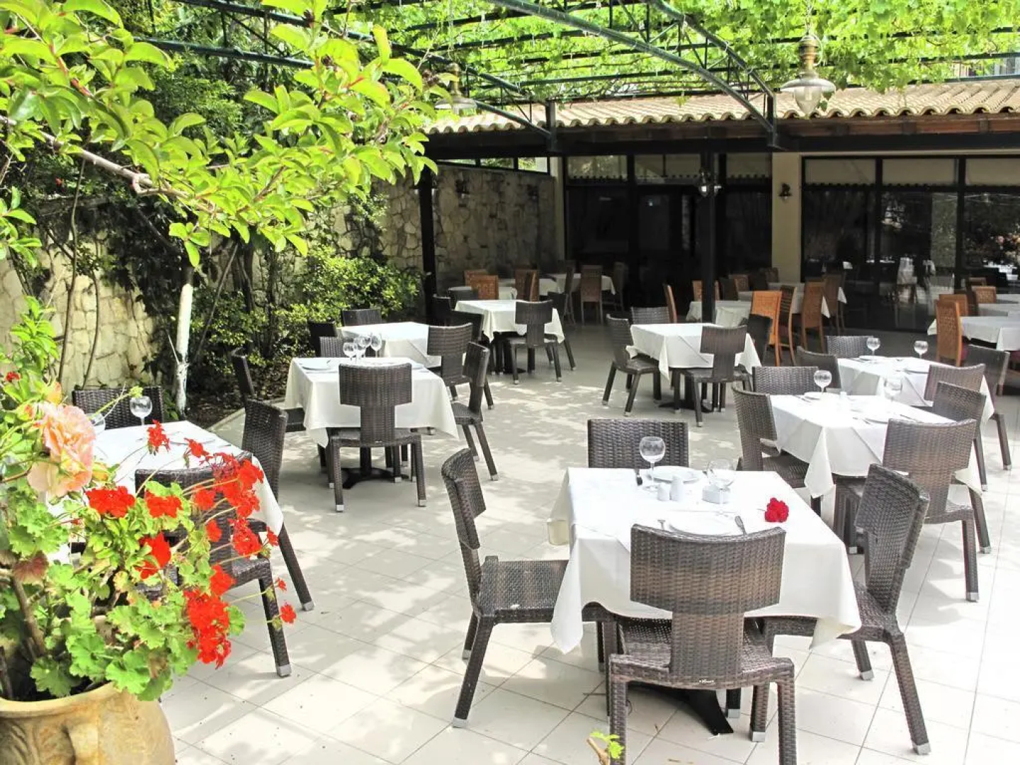 Hotel Lesse