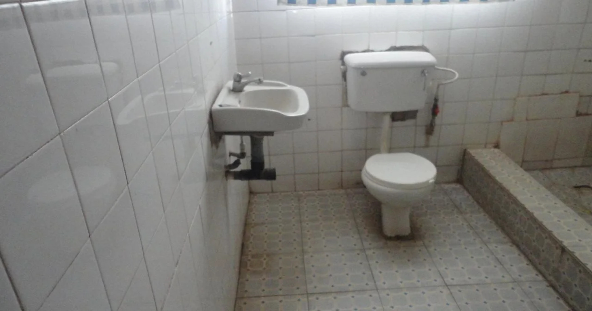 Phoenix Suites and Inn