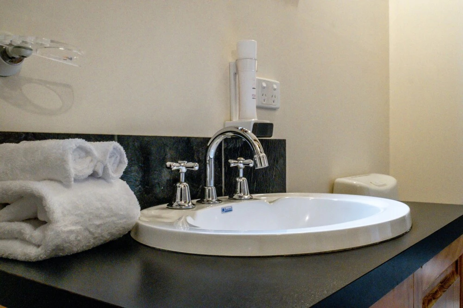 Freycinet Cottage - Unit 1