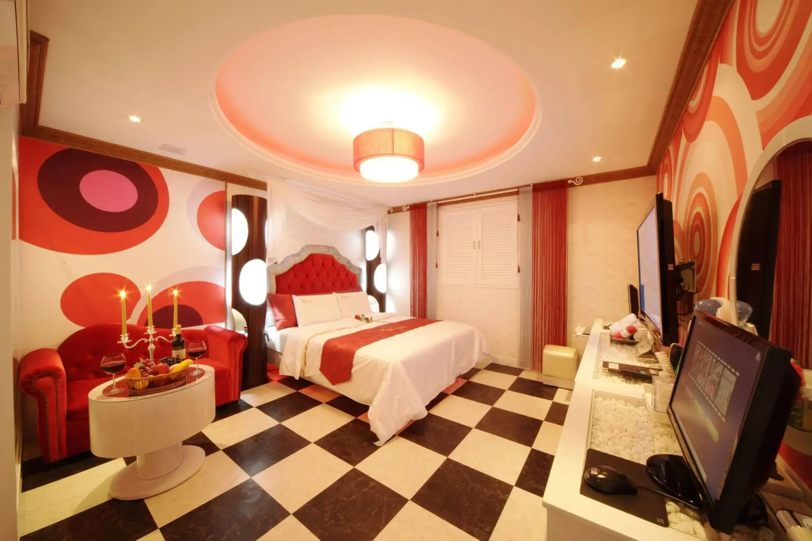 Ivy Hotel
