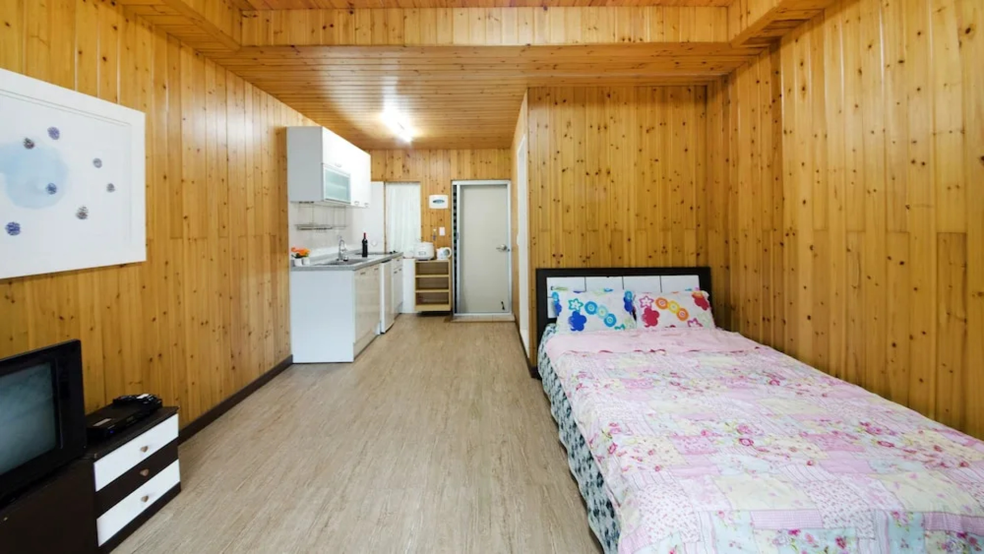 Baenae-gol Picture and Garden Pension