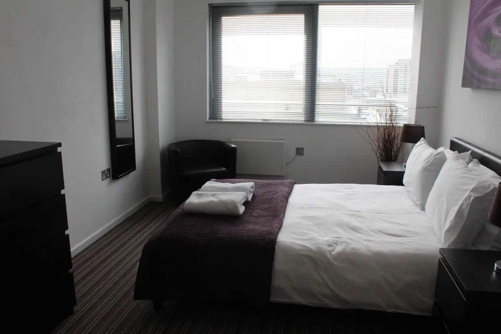 City Crash Pad - West Street Apartments