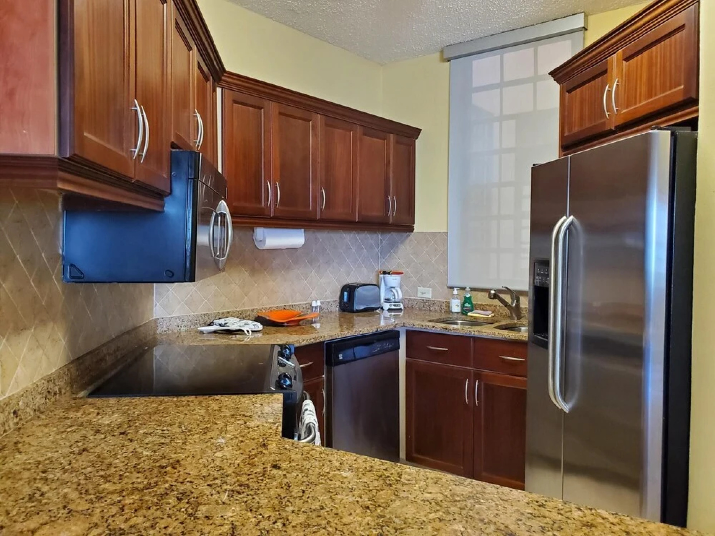 Amazing View Condo in Crescent Beach Cb210